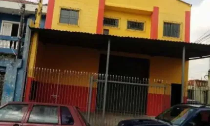 Barracão / Galpão / Depósito com 3 salas para alugar na Rua Francisca Biriba, 638, Santa Teresinha, São Paulo por R$ 12.000