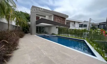 CASA DE ALTO PADRÃO A VENDA NO CONDOMINIO RIVIERA DE SÃO LOURENÇO