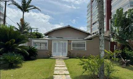 Casa a venda no Indaiá frente para o mar, pé na areia!!!