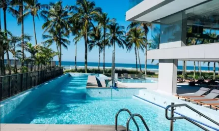 Apartamento de Luxo à Venda na Riviera, Bertioga-SP  4 Quartos, 4 Suítes, 2 Salas, 4 Banheiros, 3 Vagas de Garagem  208m²