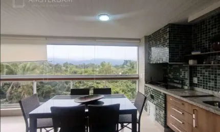 Locação na Riviera, Bertioga/SP: 4 suítes, 5 banheiros, 2 vagas, 221,52m²!
