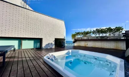 Cobertura de luxo na Riviera: 5 quartos, 3 suítes, 6 banheiros, 3 vagas, 645,83m²!