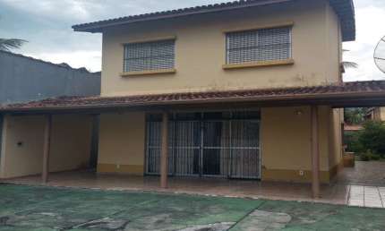 JOÃO RAMALHO - SOBRADO 100M DA PRAIA DA ENSEADA BERTIOGA COM EXCELENTE LOCALIZAÇÃO.