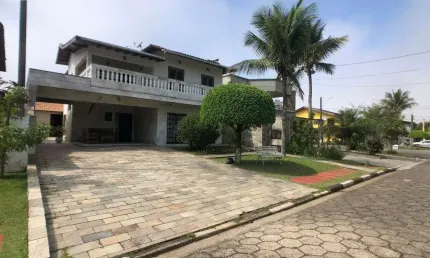 Sobrado a venda em condomínio fechado no Maitinga em Bertioga SP