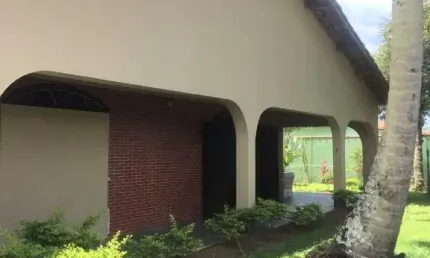 Sobrado Independente a Venda no Indaiá Bertioga com 4 dormitórios a 400m da Praia.