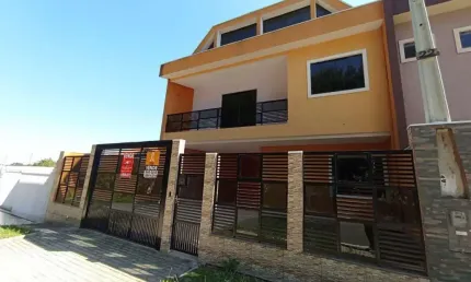 Casa com 3 quartos à venda na Rua Márcio Ubaldino, 22, Centro, Araucária, 170 m2 por R$ 880.000