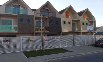 Casa com 3 quartos à venda na Rua Antônio Ribeiro dos Santos, Iguaçu, Araucária por R$ 930.000