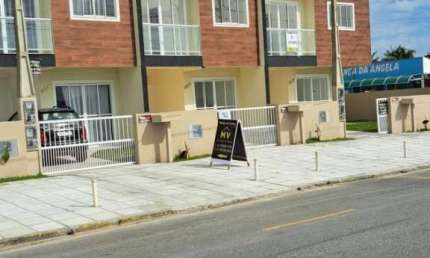 Casa com 3 quartos à venda na Avenida Deputado Aníbal Khury, 11531, Shangri-lá, Pontal do Paraná por R$ 700.000