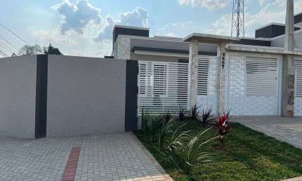 Casa com 3 quartos à venda na Avenida Curitiba, 1469, Iguaçu, Araucária por R$ 590.000