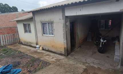 Casa com 3 quartos à venda na Rua Pessegueiros, 64, Capela Velha, Araucária por R$ 320.000
