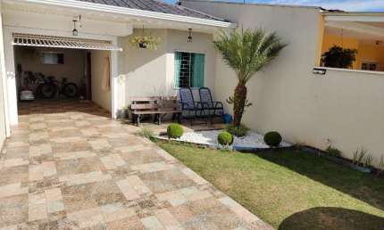 Casa com 1 quarto à venda na SANDRO FIALLA, 574, Porto das Laranjeiras, Araucária, 129 m2 por R$ 380.000