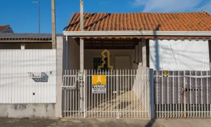Casa com 2 quartos à venda na Rua Antônio Bertoldi, 1073, Campo de Santana, Curitiba por R$ 220.000