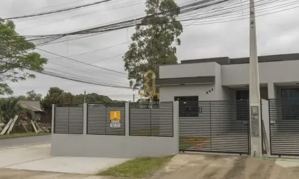 Casa com 3 quartos à venda na Rua Hortênsia, 543, Campina da Barra, Araucária, 69 m2 por R$ 450.000