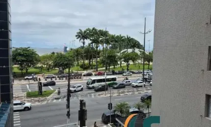Apartamento de 1 dormitório com vista parcial pro mar no josé menino - 65m²