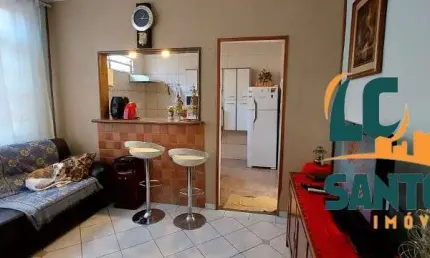 Apartamento duplex de 2 dormitórios com quintal em village no gonzaga em santos .