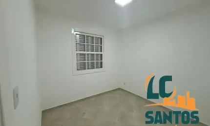 Apartamento reformado no bairro da Vila Mathias em Santos.