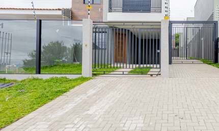 Casa em condomínio fechado com 3 quartos à venda na Rua Arthur Ramos, 1474, Bairro Alto, Curitiba