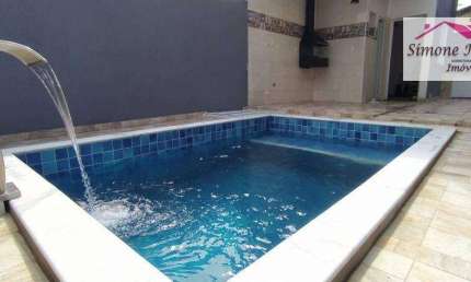 Casa com 3 quartos, lado praia na cidade de Itanhaem