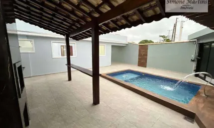 CASA DE ALTO PADRÃO  LADO PRAIA COM PISCINA Á VENDA NA PRAIA DE MONGAGUÁ
