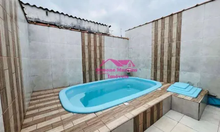 CASA BARATA COM PISCINA E 02 DORMITÓRIOS NA PRAIA DE MONGAGUÁ