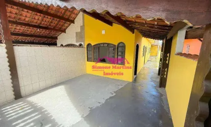 Casa à venda com 02 dormitórios na praia de mongaguá