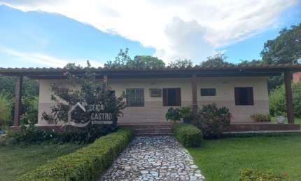 Casa na Vivenda Verde: Conforto e Tranquilidade à Venda