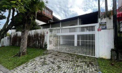 Casa para alugar, 328 m² por R$ 9.900,00/mês - Mercês - Curitiba/PR