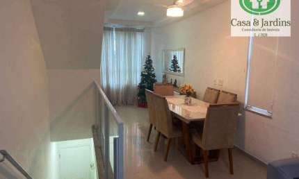 Casa Luxuosa em Village Residencial - 3 dormitorios (suite.) - Marapé - Santos