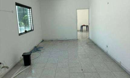 Ótima sala comercial, localizada na Vila Matias proximo do Gonzaga e Campo Grande