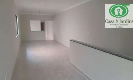 Maravilhosa casa sobreposta alta com Três suítes no Campo Grande .proximo a Pompeia e Gonzaga.