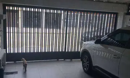 Casa com 4 dormitórios à venda, 148 m² por R$ 640.000,00 - Vila Voturuá - São Vicente/SP