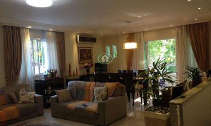 Excelente Casa  Sobreposta (Alta), Campo Grande, Santos.