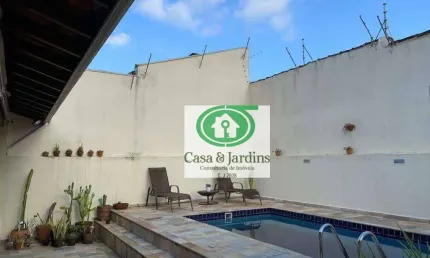 Excelente casa 3 dormitorios ,278 me area construida - c/ amplo quintal, piscina e churrasqueira - Itanhaem /SP