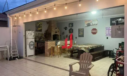 Casa com 3 dormitórios sendo 2 suítes  à venda, 220 m² por R$ 790.000 - Jardim Simus - Sorocaba/SP