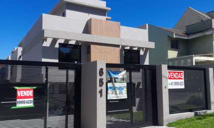 Sobrado à venda  com 3 quartos, 1 suite em Santa Felicidade, com Terraço