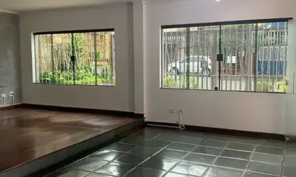 Casa comercial à venda na Vila Carrão, São Paulo 