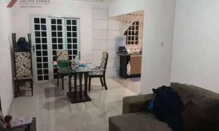 Sobrado com 3 dormitórios à venda, 180 m² por R$ 420.000,00 - Condomínio Maracanã - Santo André/SP