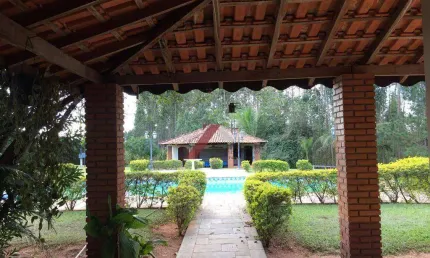 Chácara com 3 dormitórios à venda, 180 m² por R$ 1.400.000,00 - Bairro dos Lemes - Torre de Pedra/SP