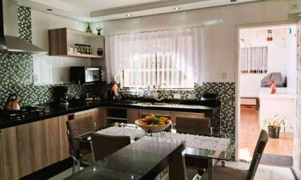 Sobrado com 2 dormitórios à venda, 200 m² por R$ 605.000,00 - Vila Luzita - Santo André/SP