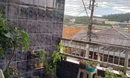 Sobrado com 3 dormitórios à venda, 261 m² por R$ 580.000,00 - Vila Assis Brasil - Mauá/SP