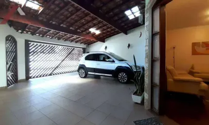 Sobrado com 3 dormitórios à venda, 281 m² por R$ 1.113.000,00 - Campestre - Santo André/SP