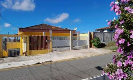Casa com 6 quartos à venda na Rua Lourenço Jasiocha, 982, Centro, Araucária