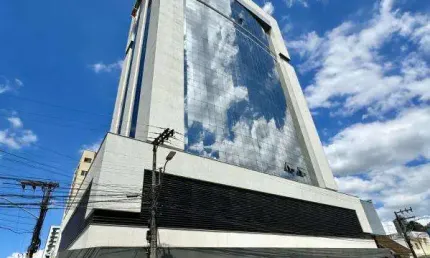 Sala comercial no centro com 0 quartos para locação, 40 m²