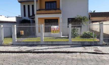 Casa com 4 quartos à venda no Guanabara, Joinville 