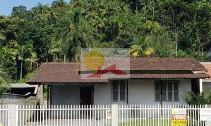 Casa com 3 quartos à venda na Vila Nova, Joinville 