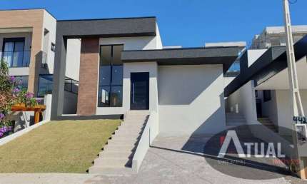 Casa á venda e em construção no condomínio Buona Vita/Atibaia