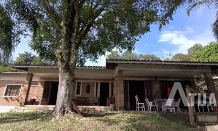 Chácara á venda  em Atibaia  1.600 mts da Fernão  dias valor 1.100,000.00.