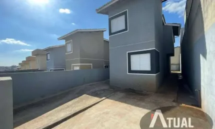 Casa á venda em condomínio com 2 dormitórios, 57 m² Atibaia/SP