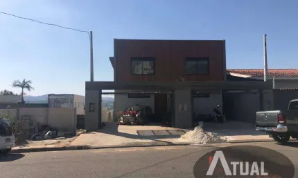 Casa à venda - 177 M² de área construída - Bairro Loanda - Atibaia/SP