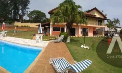 Chácara á venda- 2.000 m² - com linda vista para Pedra Grande em Atibaia/SP